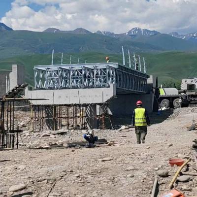 Q355B Steel Mill Bridge Steel Pipe Bridge Crossing Over A Body Of Water