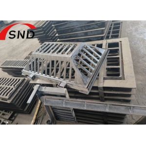 Grille de caniveau en fonte à protubérance carrée avec peinture en spray pour débit d'eau intensif Couvercle de drain C250