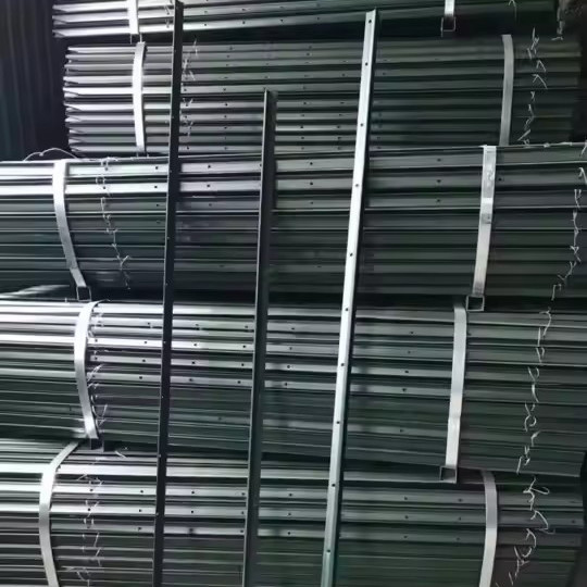 Livestock Y Post / Metal Fence Posts For Fence Accessories