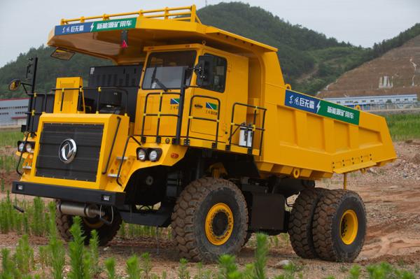 Mining Articulated Dump Truck 45 Ton 6 - 8L Engine Capacity 8450*5100*4100mm