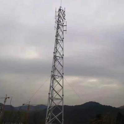 Torre de infraestructuras de comunicaciones de acero de 4 columnas