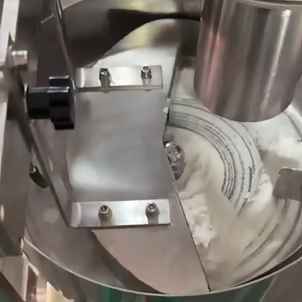Customized Small Sachet Packing Machine 1.5kw Vertical Granule Packing Machine Fast Speed