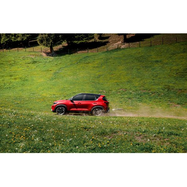 Producción de automóviles de la serie Sonet de la norma de emisión Euro VI SUV pequeño con 5 asientos y caja de cambios automática