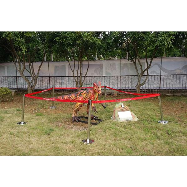 Realistic Coelurosaurs Dinosaur Lawn Statue Snow Proof For Festival Exhibition