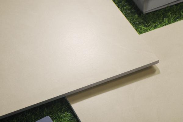 Carreaux beige stylés et mur intérieur résistant aux acides visage de bébé Carreaux en céramique vitrée 400x800mm pour la conception