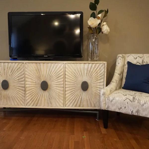 Customized 40 Inch Buffet Cabinet Black TV Sideboard MDF Material