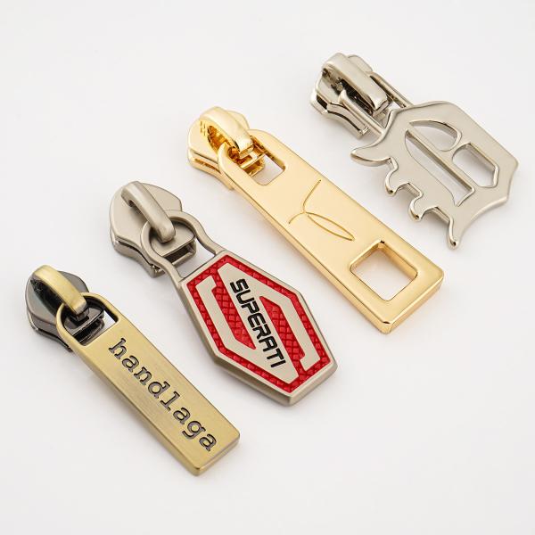 Gold Plated Metal Zipper Pull Slider Type Non Lock Customized For Bags 3 Engraving Logo