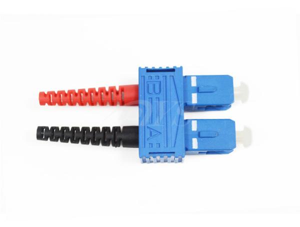 Sm Duplex Blue Optical Fiber Connectors SC Structure 0.2dB High Reliability