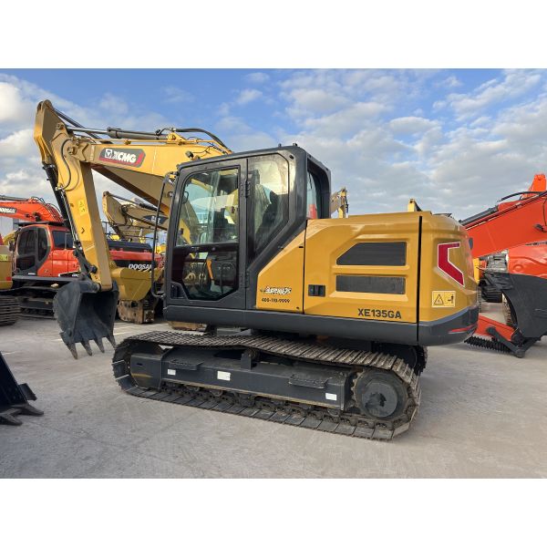 Used XCMG XE135GA excavator XCMG used construction equipment