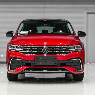 VW Tiguan X 2023 330TSI 2wd honra o Meados de-tamanho SUV da edição da capitânia	Todo-roda-movimentação dianteira