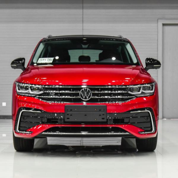 VW Tiguan X 2023 330TSI 2wd honra o Meados de-tamanho SUV da edição da capitânia	Todo-roda-movimentação dianteira