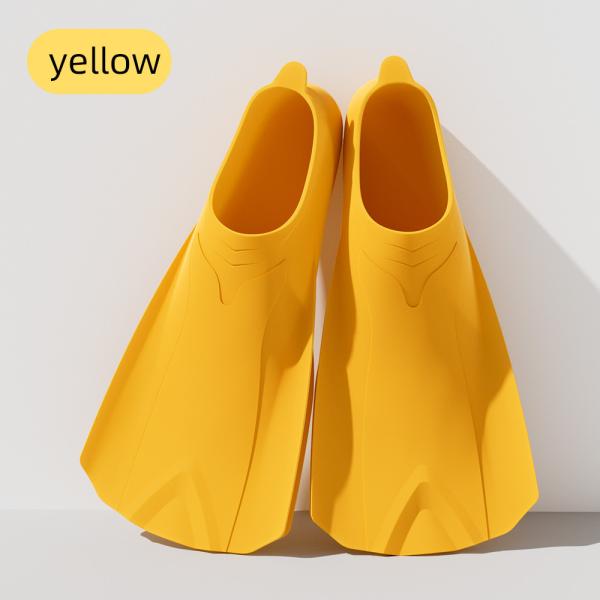 Pour enfants, les nageoires de formation à la natation en silicone