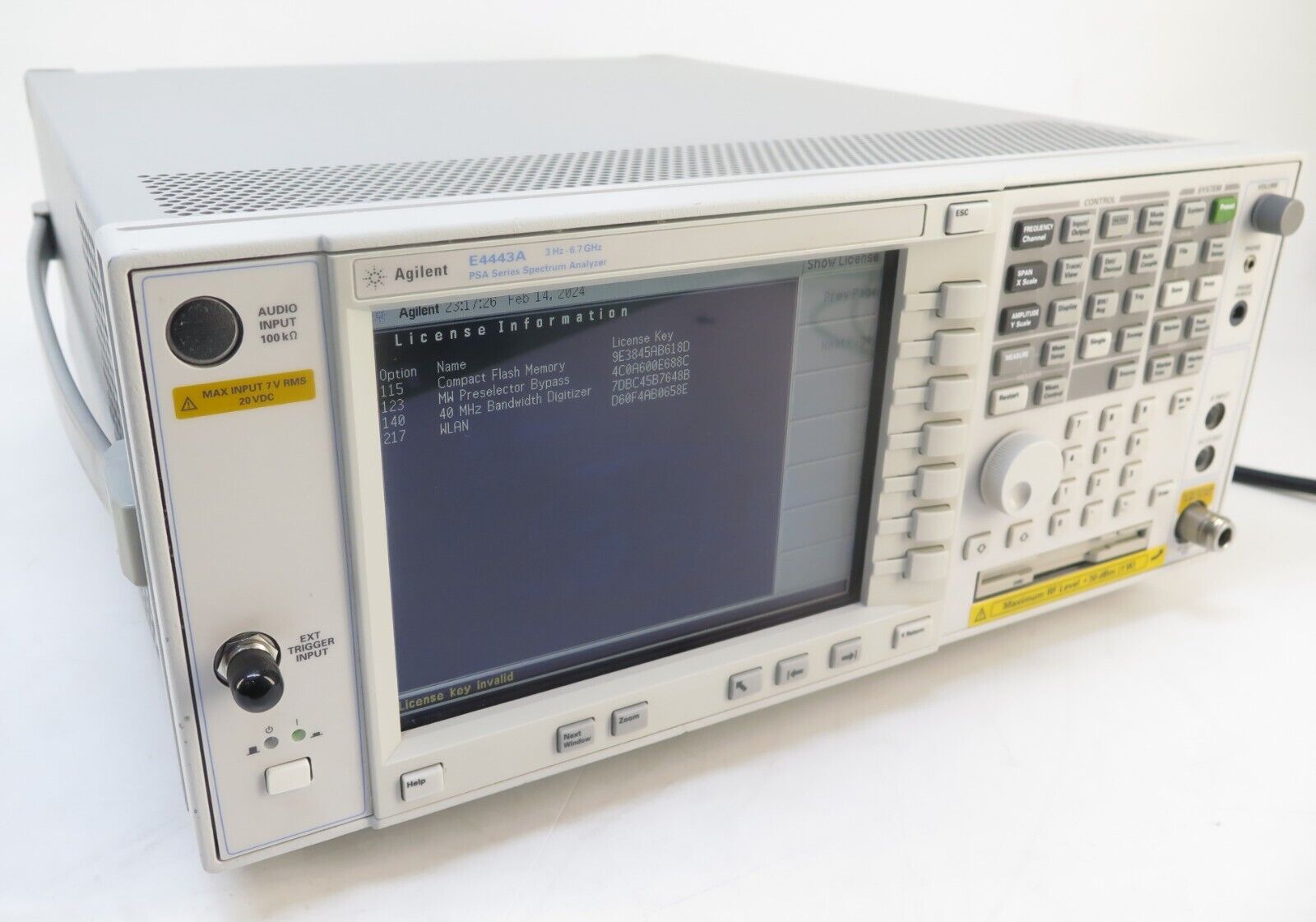 Анализчик частотного спектра серии PSA RF E4443