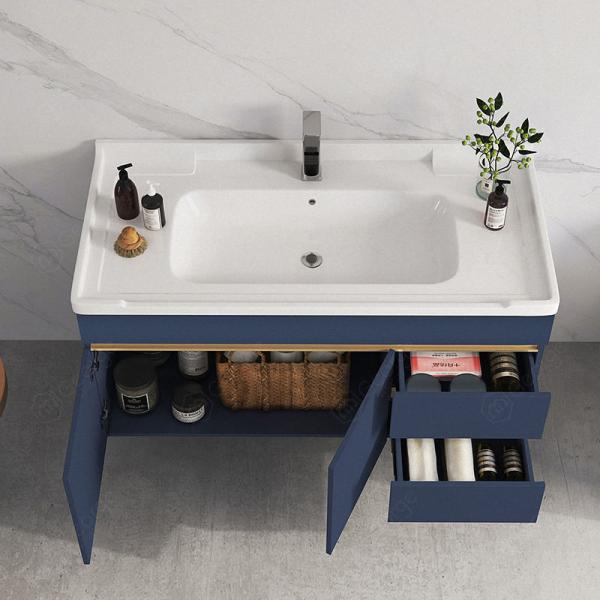 Luxury Solid Wood With LED Bathroom Mirror Cabinet Vanity New Design