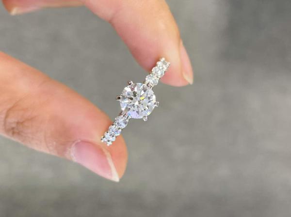 18K White Gold Ring With Round Cut CVD Lab Grown Diamond 1ct Pave Style Engagement Ring