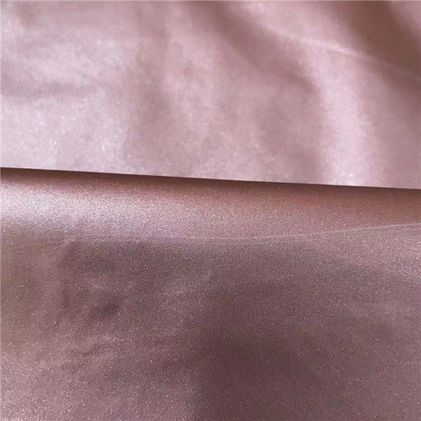 tela respirable impermeable de nylon 70GSM de 20D x 20D el 100% para el tiempo caliente el 150CM