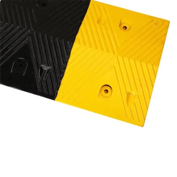 HUA QUN Parking Speed Bumps Yellow And Black Road Bumps And Humps