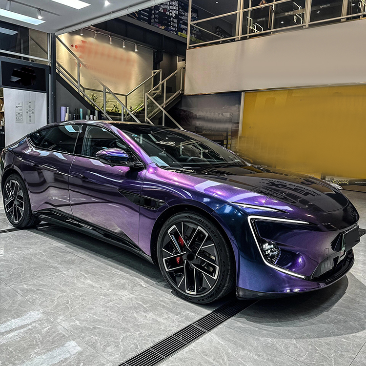 Glossy Diamond Purple Red Car Vinyl Wrap Car Film Luminous Accessories Purple Vinyl Wrap Vinyl Car Wrap Roll Metallic