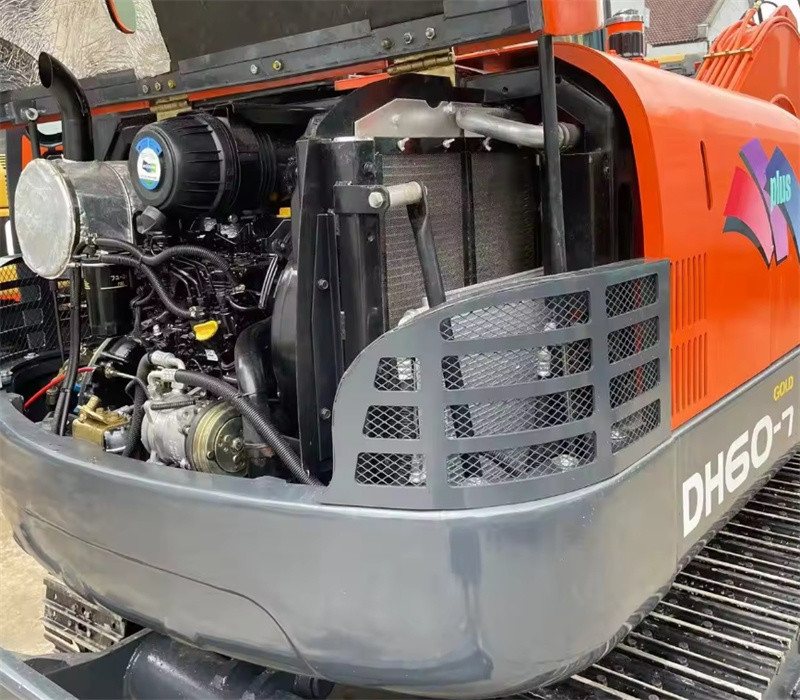 Отремонтированный гидравлический экскаватор Doosan DH60-7 Максимальная высота копания 9660 мм