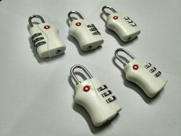 White TSA 338 Travel Smart Luggage Locks ABS Material 34.2g Logo Printed For Security