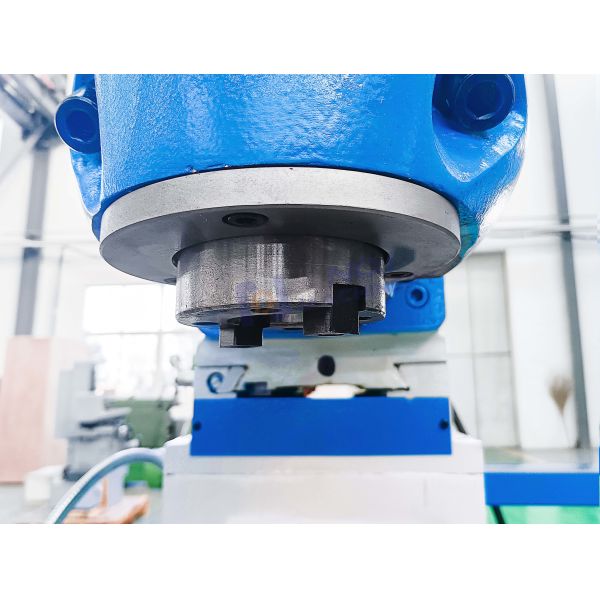 Discount Prices X6232 Universal Rotary Head Milling Machine Made in China