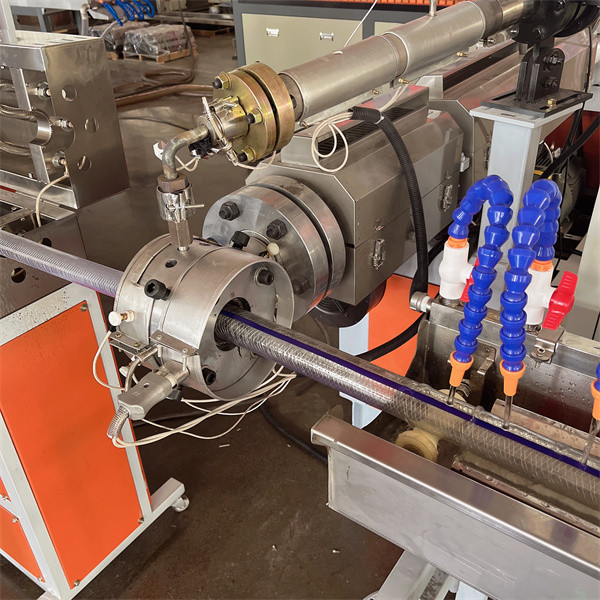 High Speed PVC Fiber Braided Hose Extruder Flexible Reinforced Water Hose Manufacturing Machine
