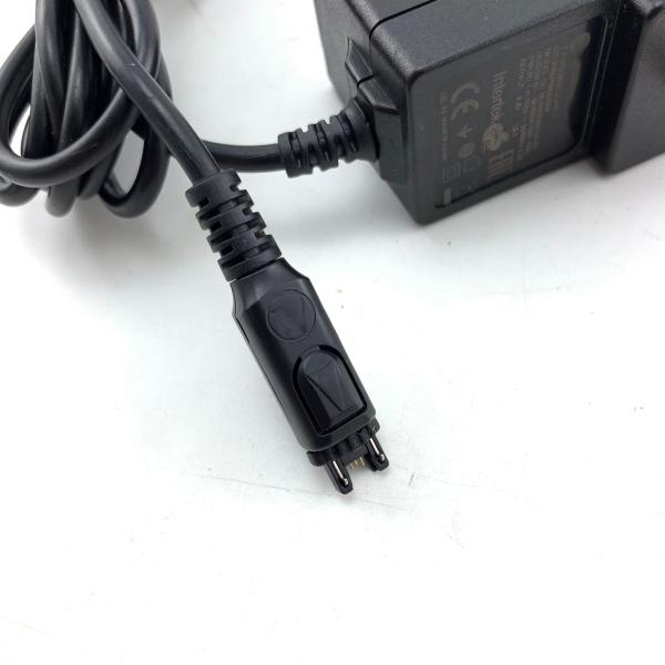 TETRA MTH500 MTH800 Walkie Talkie Interphone Charger for Easy and Convenient Charging