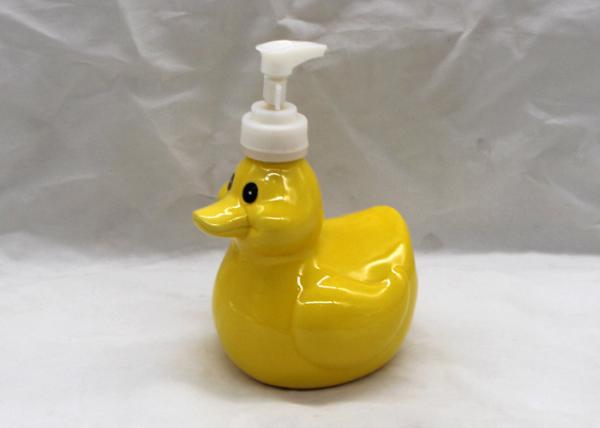 Dolomite Duck Bathroom Set , Ceramic Toothbrush Holder Lotion Dispenser Soap Dish