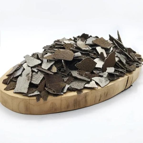 Steelmaking Electrolytic Manganese Flakes Mn99.95 / Mn99.80 / Mn99.70