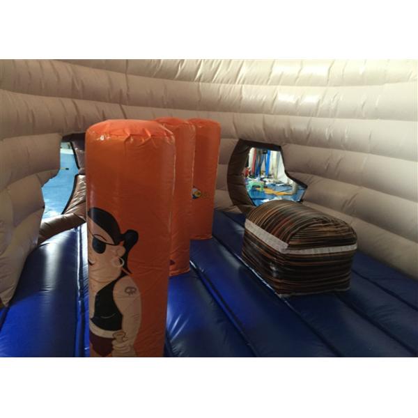 Привлекательное скольжение раздувное, пиратский корабль пиратского корабля крупного плана игр младенца детского сада