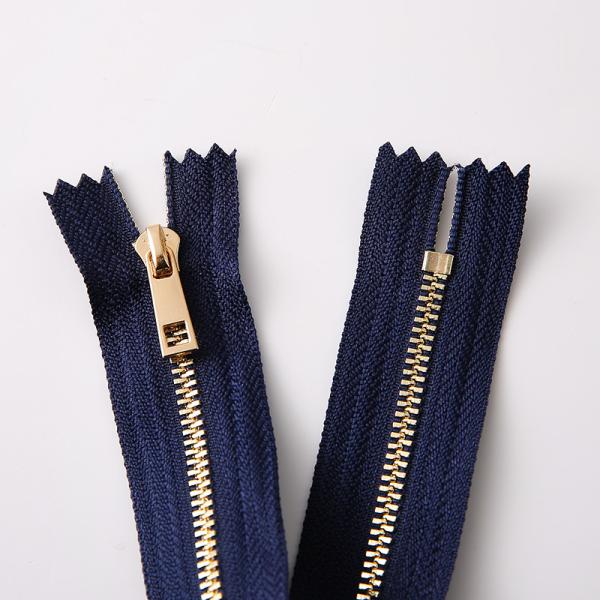 Rust Proof Coating #3 Metal Zippers Permanent Close End Zippers For Garment