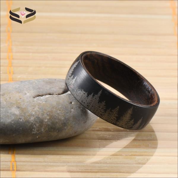 Bague en tungstène noir plaqué 8mm avec incrustation en bois de fût de whisky et ébène doré, alliances ou bagues géométriques