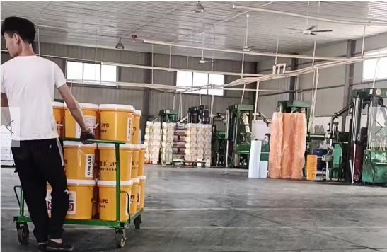 Henan Huasheng Lubricant Co., Ltd.