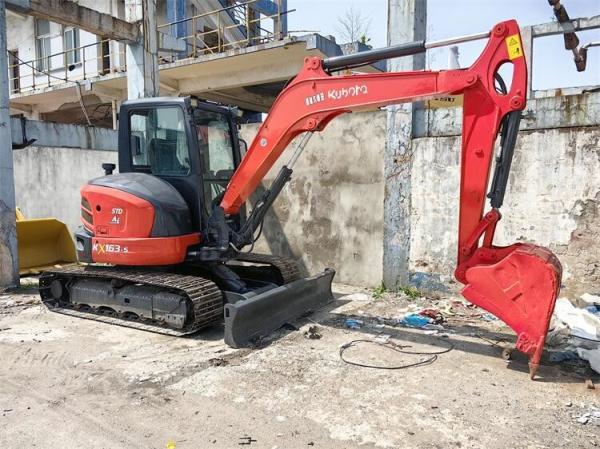 KX 163 Original Paint Second-hand 6 Ton Kubota Excavator with 0.22m3 Bucket Capacity