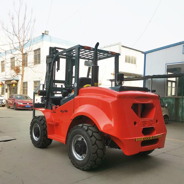 Empilhadeira de quatro rodas de 3.5 toneladas de 3 toneladas durável do caminhão de forquilha de Off Road com o cilindro do óleo de Anhui