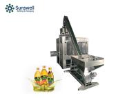 L'huile essentielle automatique de la machine de remplissage d'huile de friture 110mm met la machine en bouteille de capsulage