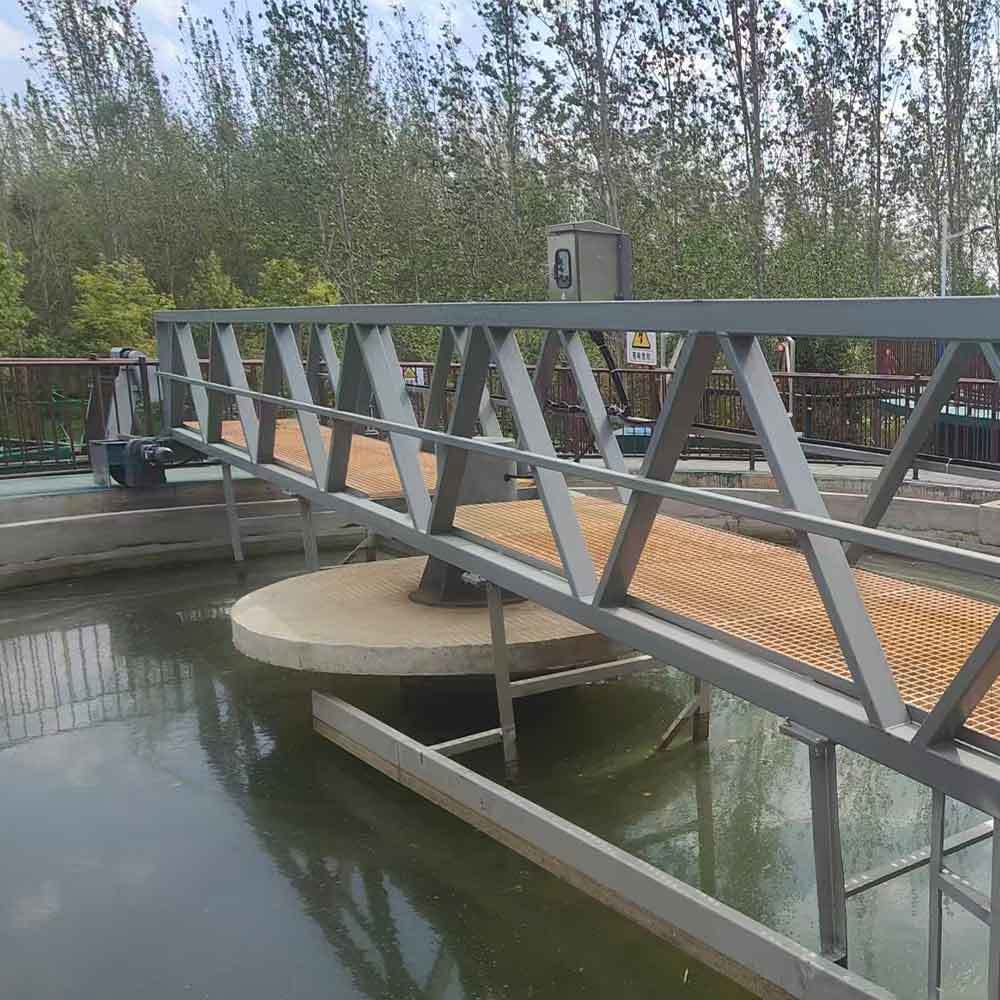 PLC Controlled Center Drive Sludge Scraper Collector For Unattended Sedimentatio