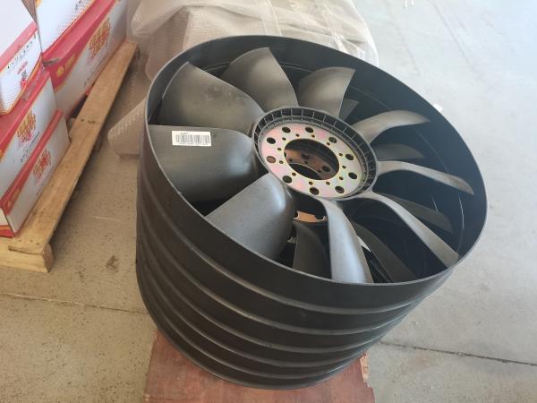 Pale de ventilateur SINOTRUK 1308010-D846H pour camion HOWO