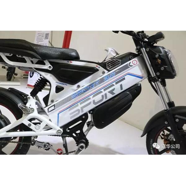 Off Road Style Battery Operated Moped Scooter 41km/H With Disc Brakes