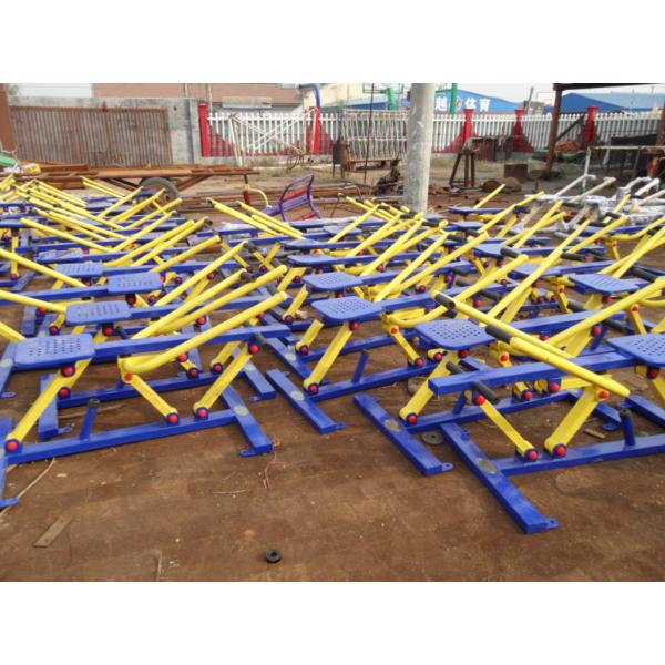 Double rod type friction back device for training the waist