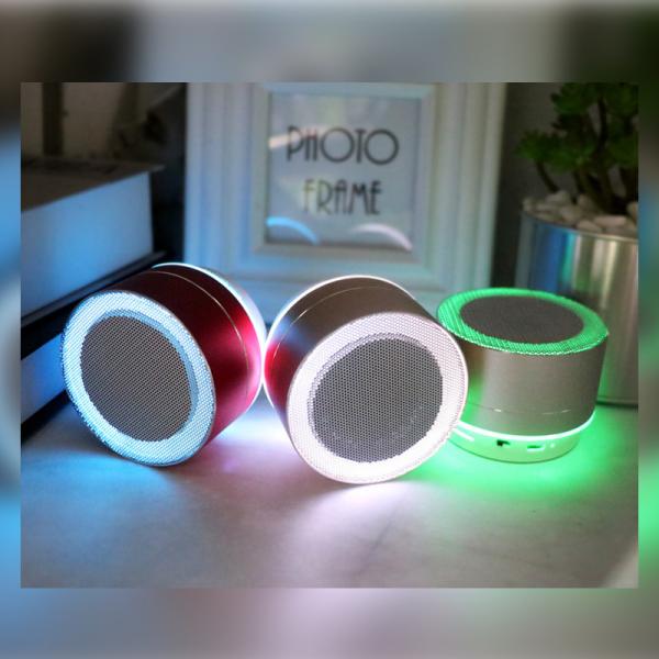 Customizable USB Charging Waterproof Wireless Stereo Blue Tooth Speaker Outdoor Led Lights