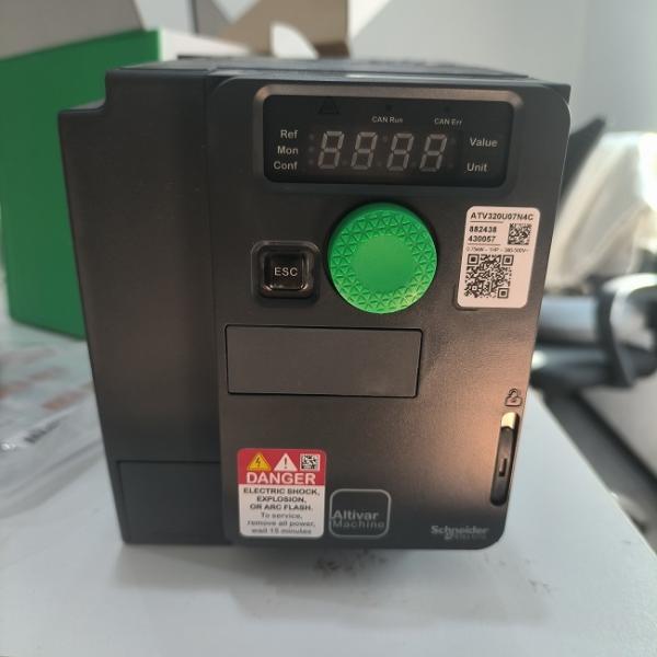 Schneider Electric ATV320U07N4C Altivar Machine ATV320 0.75kW 380-500V 3P Variable Speed Drive