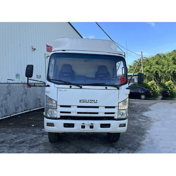 Caminhões usados de gama média Isuzu 4X2 Drive Diesel Caminhão comercial de segunda mão