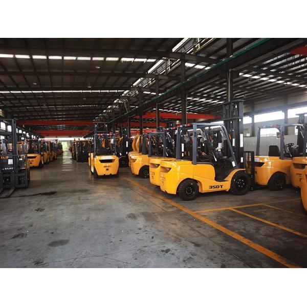 XCMG Новый 3,5-тонный дизельный вилочный погрузчик XCB-DT35 с высотой мачты 2075 мм