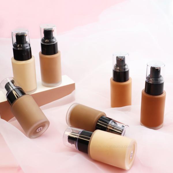 The Best Vegan Matte Full Coverage Foundation, Full-spectrum Sunscreen Liquid Makeup Foundation, Suitable for Women's Skin Tone