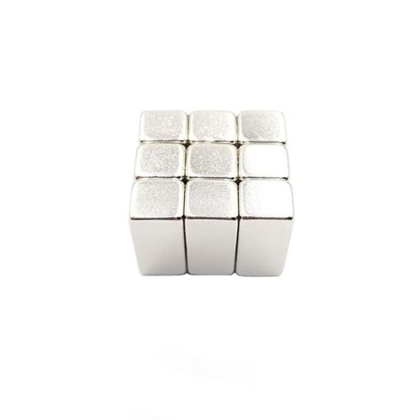 ODM Sintered Strong Neodymium Bar Magnets With N35 Grade Low Brittleness