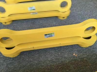 China Excavator Original Undercarriage Spare Parts PC220 Connecting Link/Connecting Rod