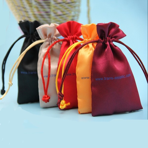 Сумка дравстринг изготовленной на заказ сумки ювелирных изделий печатания логотипа сатинировки силк силк для упаковки волос