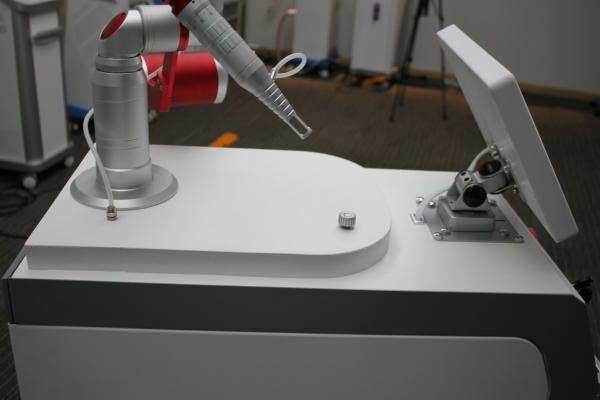 Latest design!!!1064nm & 532nm laser tattoo removal machine nd:yag q-switch laser