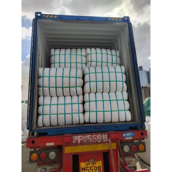 Heat Resistant  Low Metal Fiber , 4D*51MM , Virgin , Raw White ,  Composition Designed For In Extreme Temperature Industrial Settings ,Automotive Trim , Mattress ,  .
